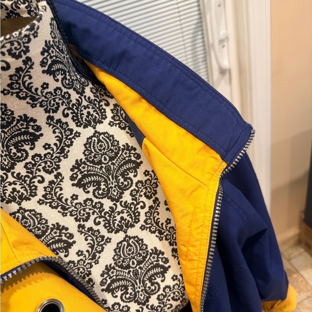 Signature Navy and White Striped Fabric - Picture 7 of 9